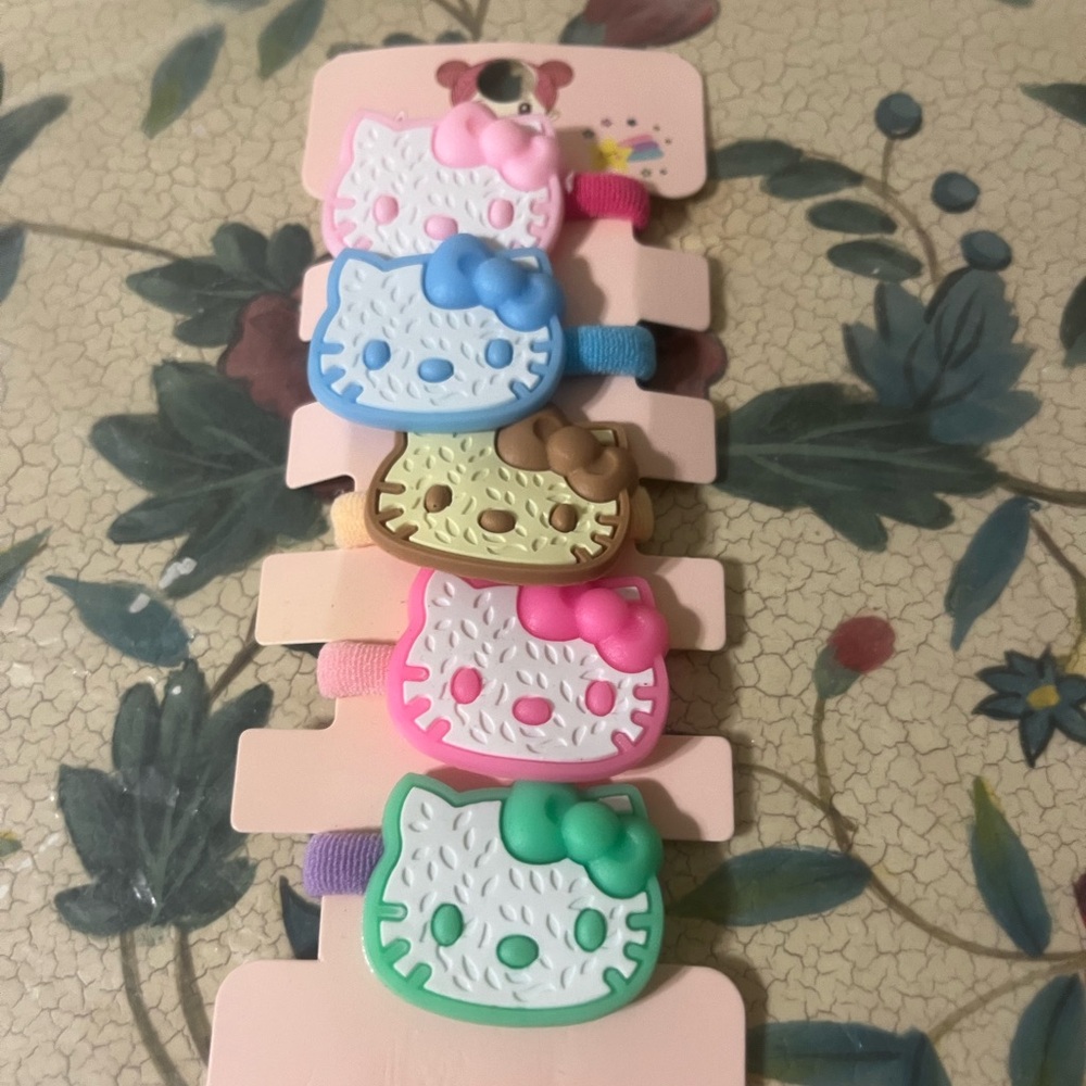 Hello Kitty Hairties